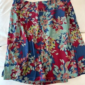 REI skirt. Size L. Small zip pocket